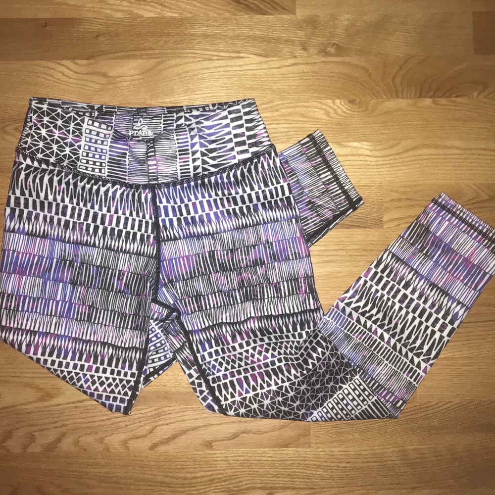 Prana crop leggings violet purple black geometric